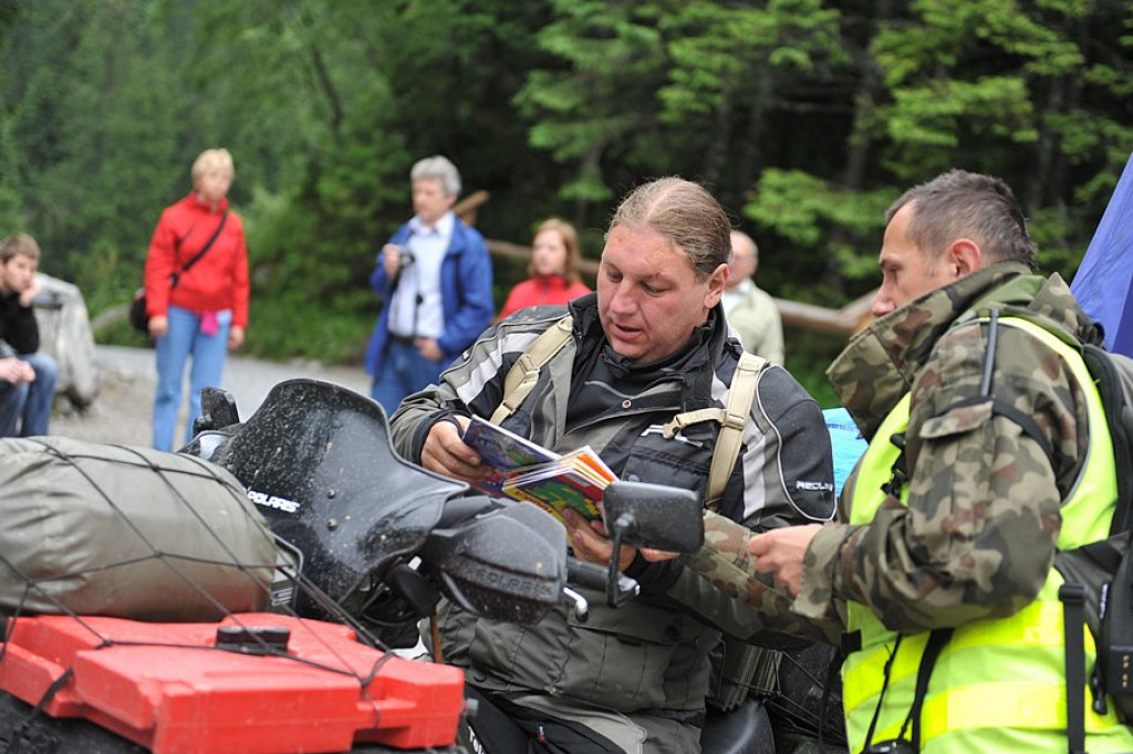 Niepełnosprawny podróżnik nad Morskim Okiem