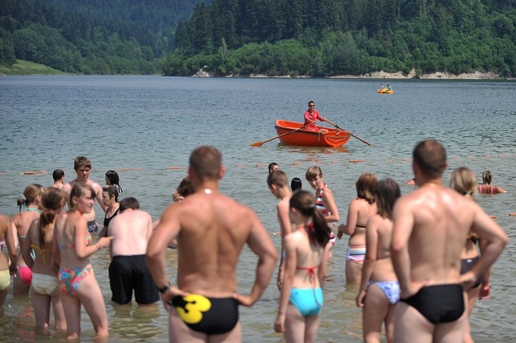 Upalny dzień na Jeziorem Czorsztyńskim