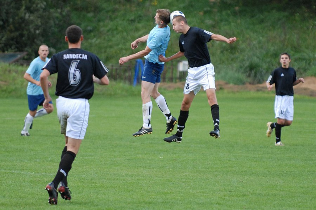 Watra Białka - Brukbet Nieciecza, Lubań Maniowy - Sandecja