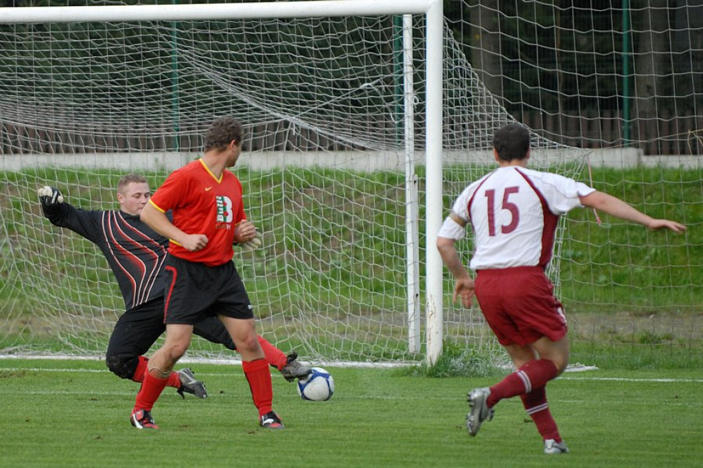Dunajec Ostrowsko - LKS Poroniec