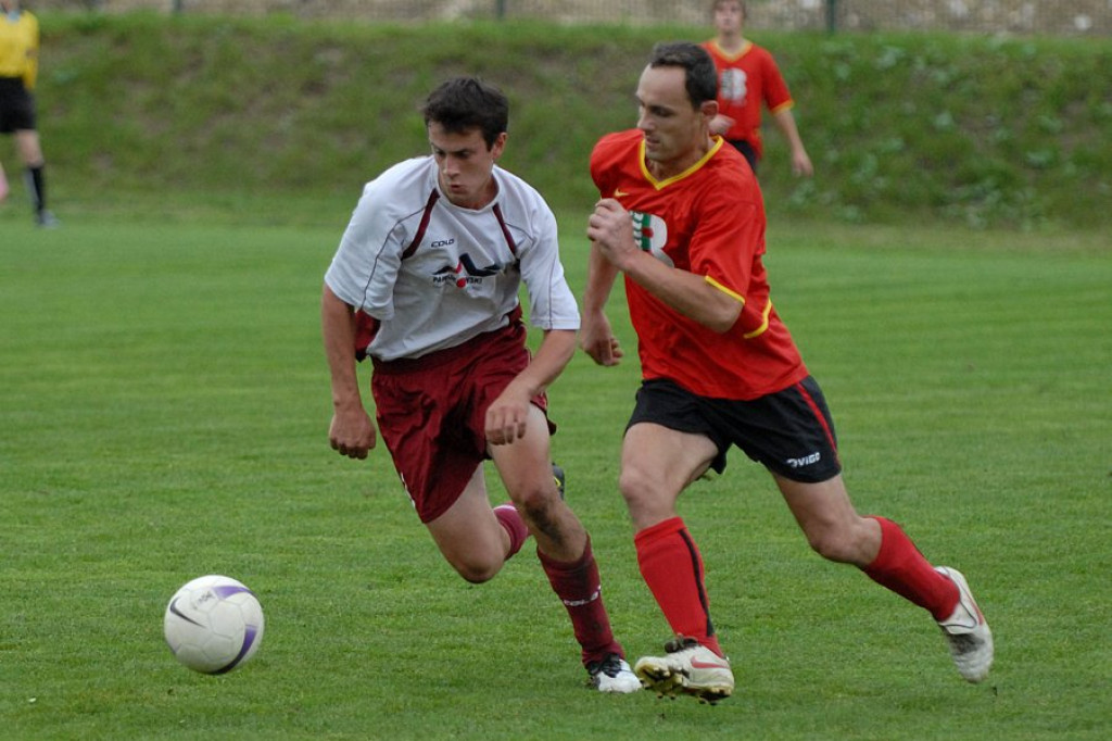 Dunajec Ostrowsko - LKS Poroniec