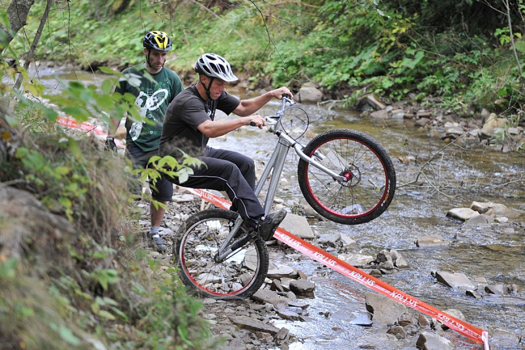 Trial rowerowy w Nowem Bystrem