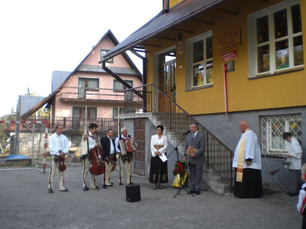Gliczarów Dolny: Wielki jubileusz 100 lat szkoły