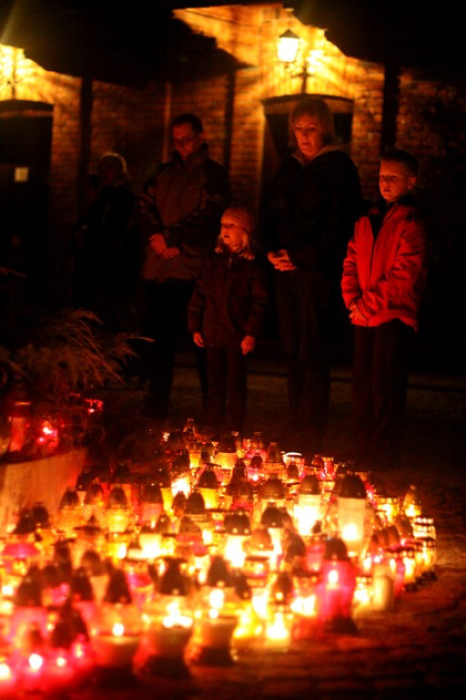 Dzień Wszystkich Świętych na zakopiańskich cmentarzach