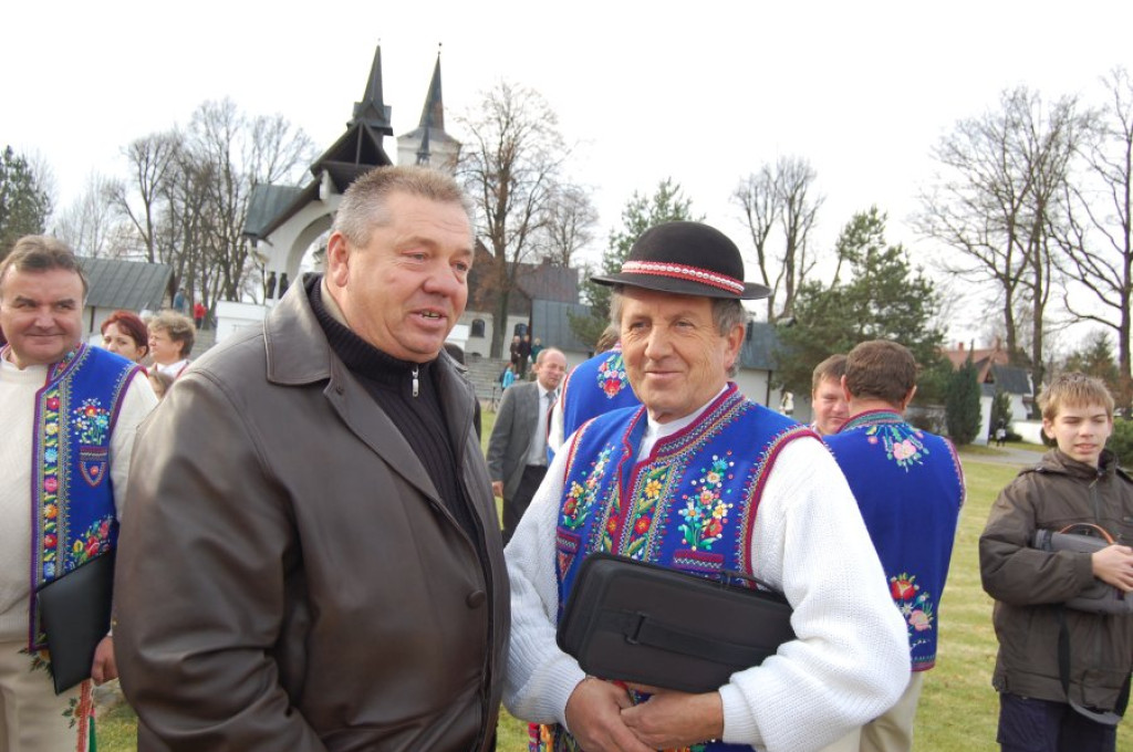Członkowie „Solidarności” i flisacy u Gaździny Podhala