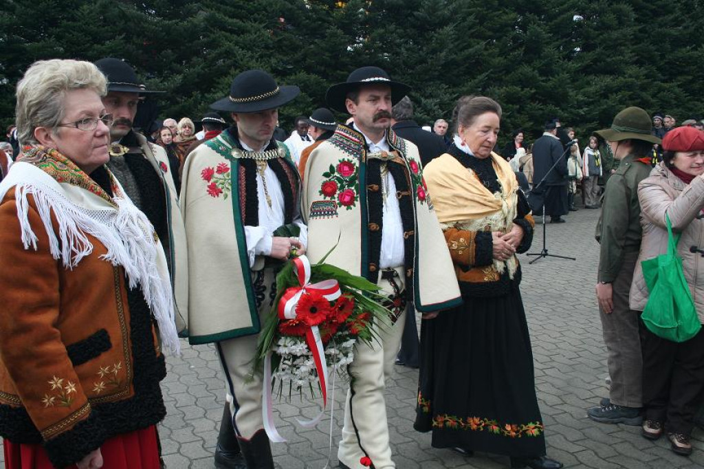 11 Listopada w Zakopanem. Smoleńska ziemia na Krzeptówkach