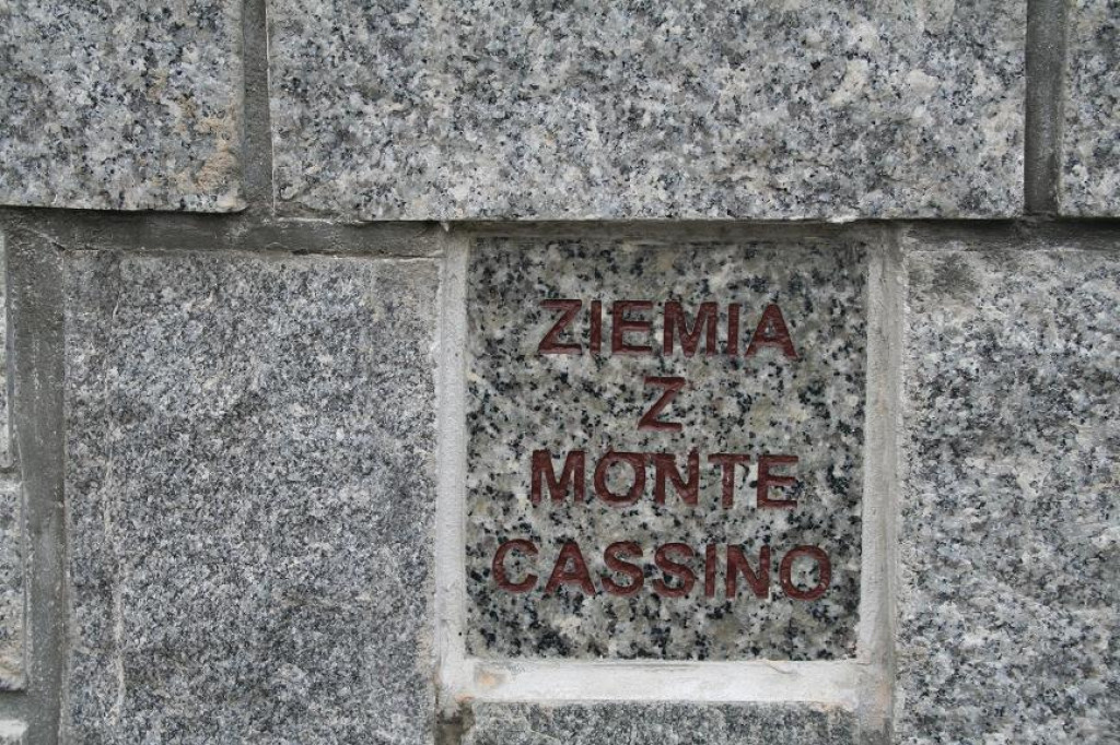 11 Listopada w Zakopanem. Smoleńska ziemia na Krzeptówkach