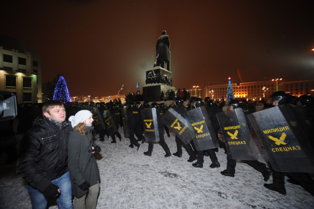 Milicja brutalnie spacyfikowała demonstrację
