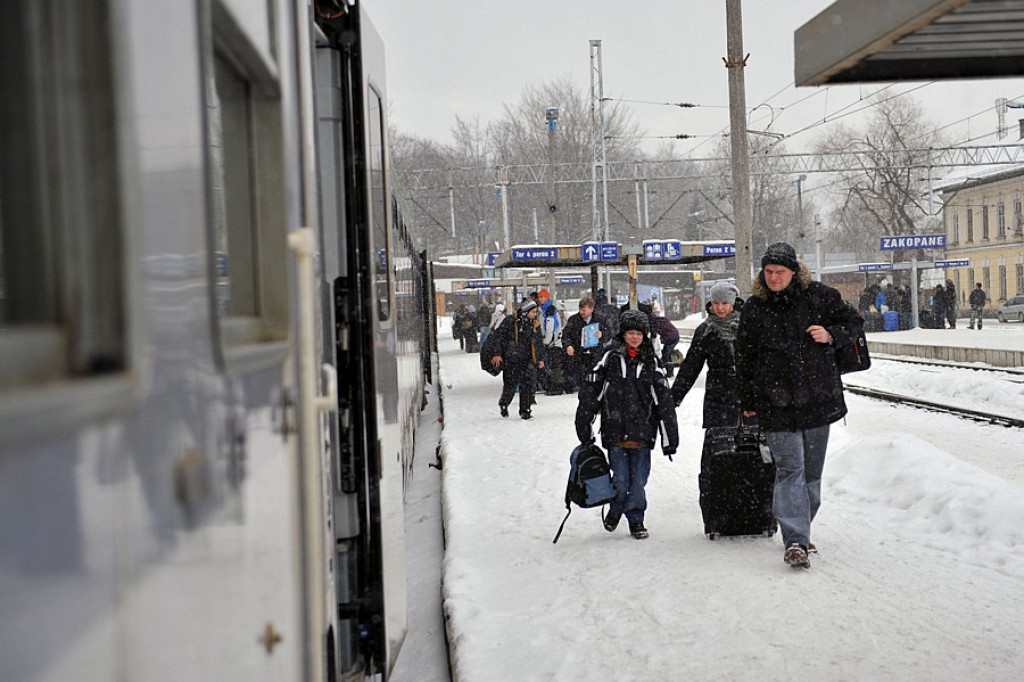 Sylwestrowi turyści opuszczają Zakopane