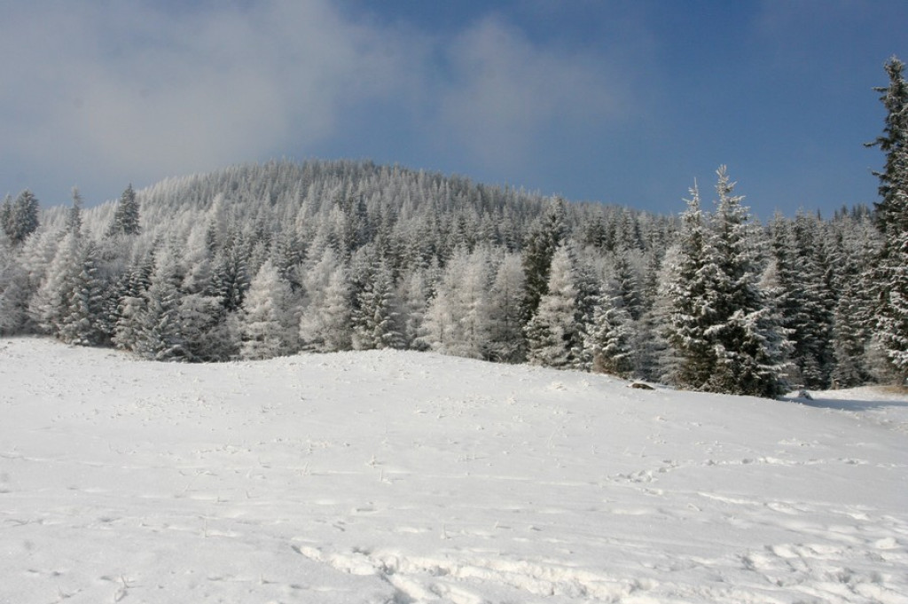 Tatry: Słońce walczy z chmurami