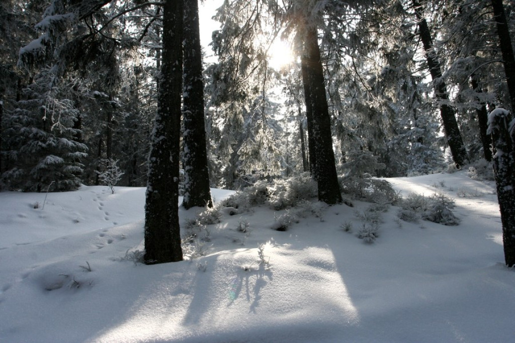 Tatry: Słońce walczy z chmurami