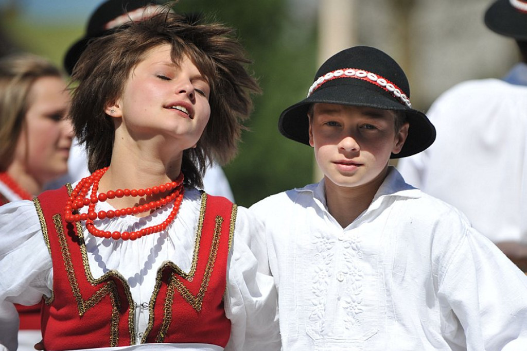 Lindada: U zbiegu kultur