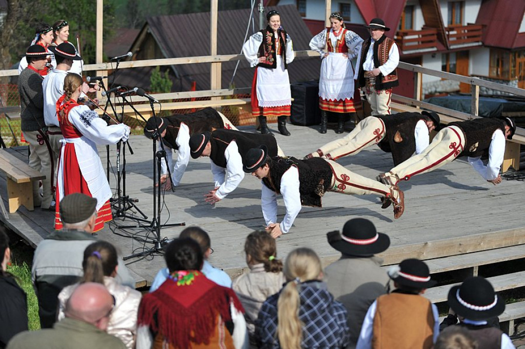 Lindada: U zbiegu kultur
