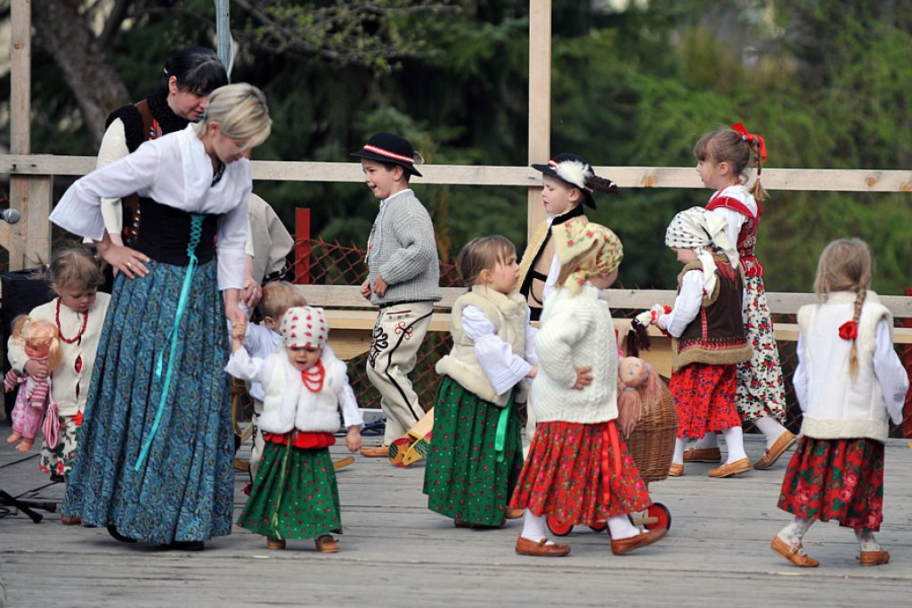 Lindada: U zbiegu kultur
