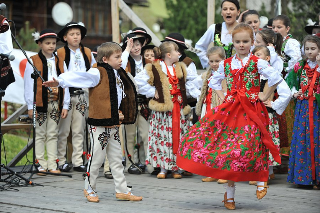 Lindada: U zbiegu kultur