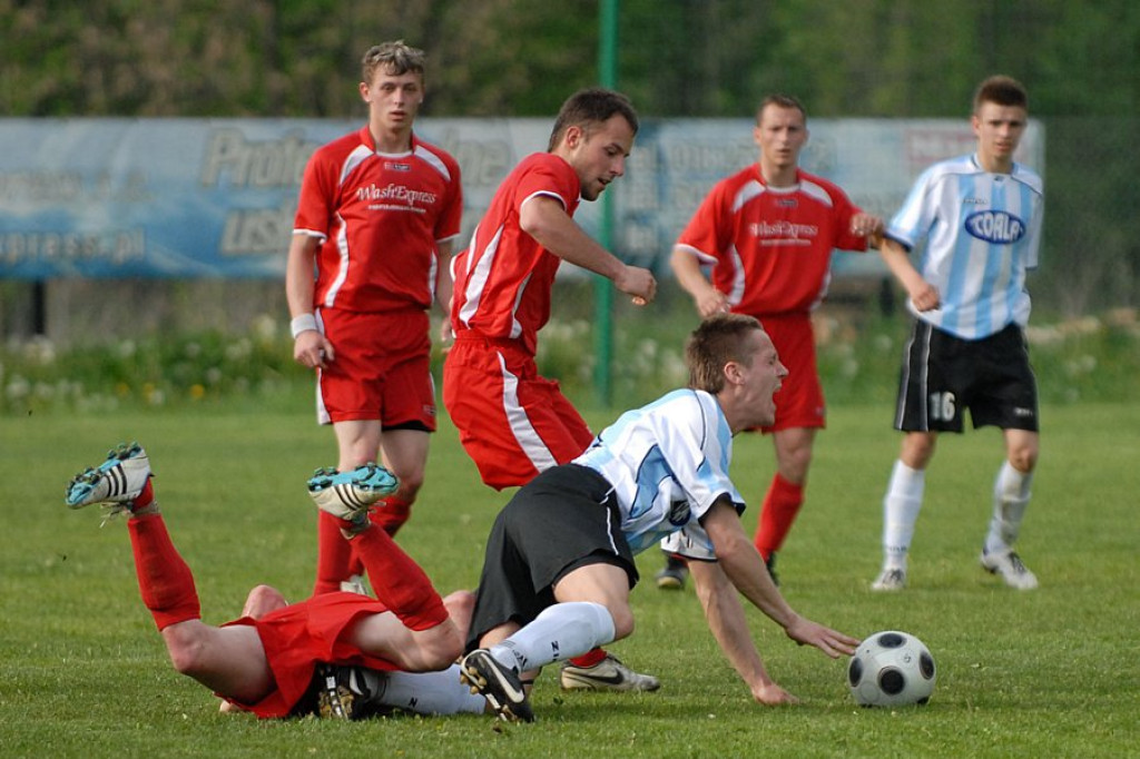 Czarni - Zapora, Watra - Tuchovia