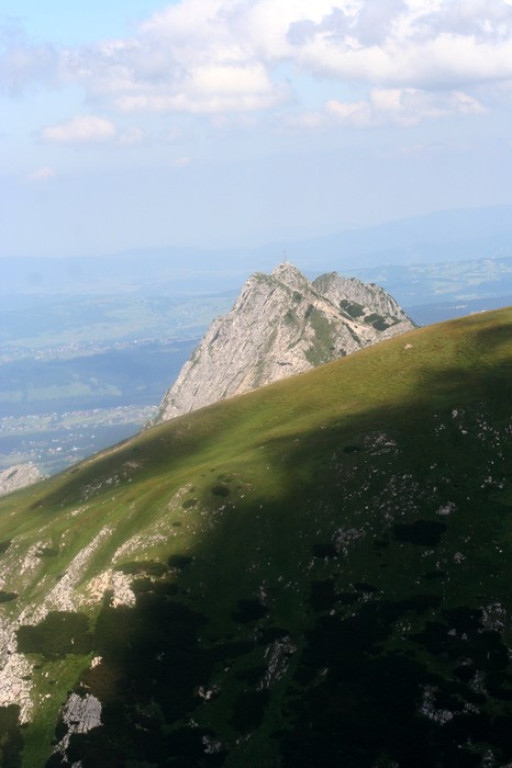 Czerwone Wierchy w zielonej szacie