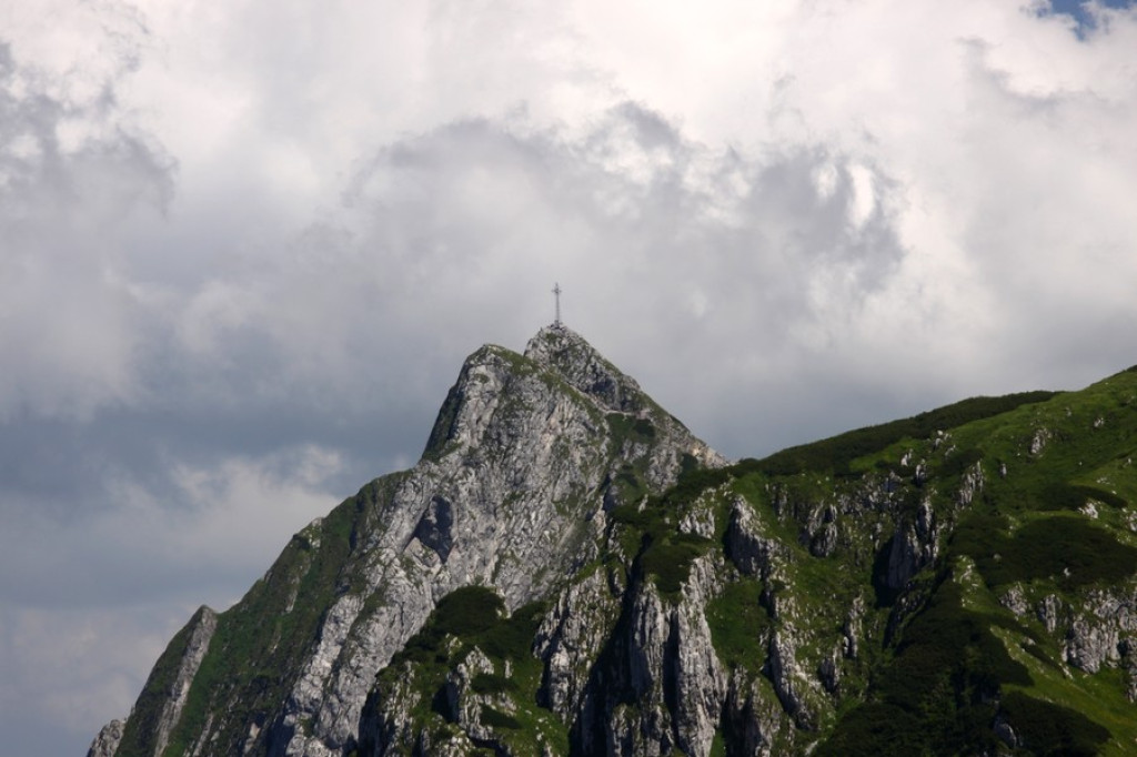 Czerwone Wierchy w zielonej szacie