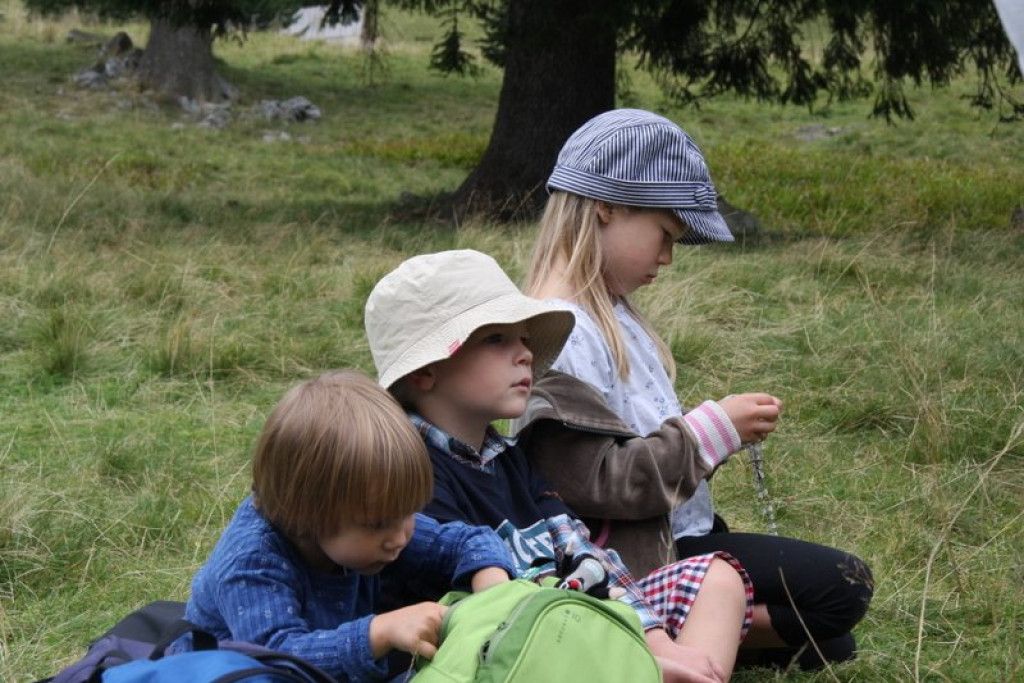 Pielgrzymi w drodze na Giewont