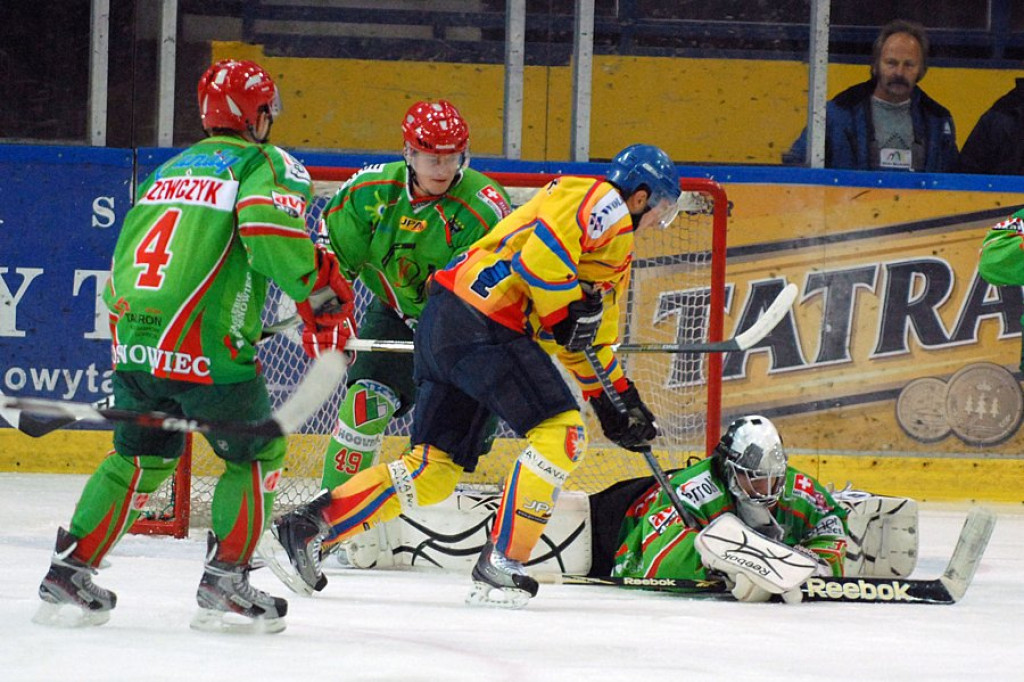 Zmagania hokeistów MMKS Podhale Nowy Targ w PLH