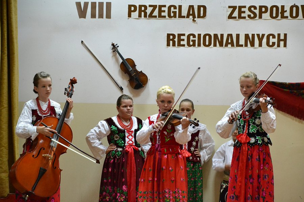 Łopuszna: Z miłości do folkloru