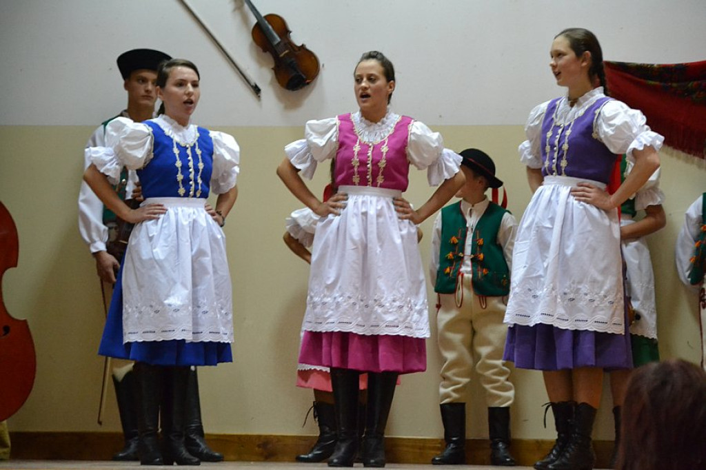 Łopuszna: Z miłości do folkloru