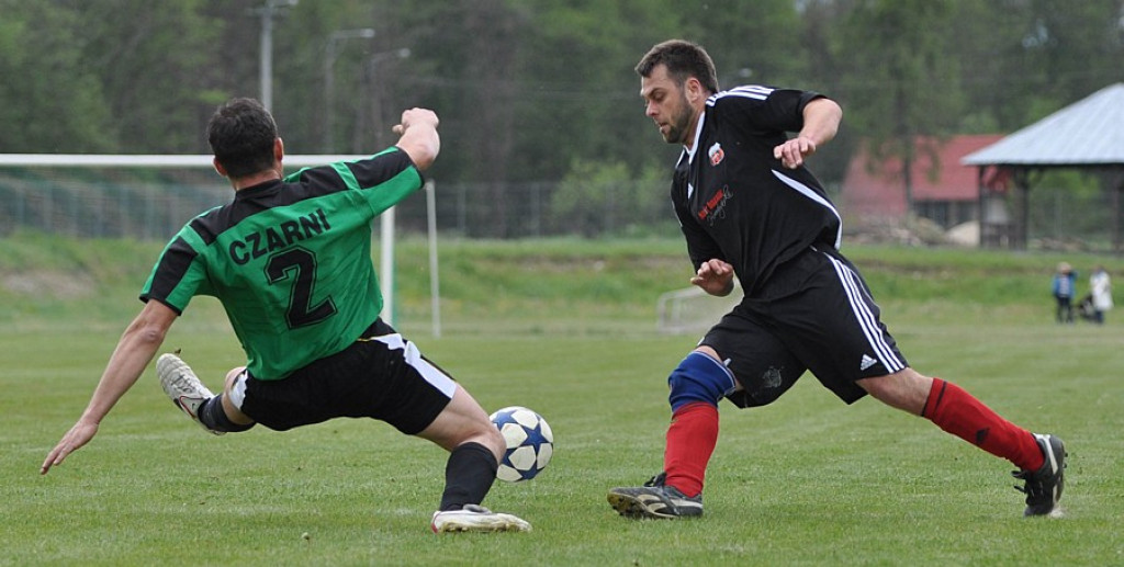 Piłkarskie zmagania w Maniowach i Czarnym Dunajcu