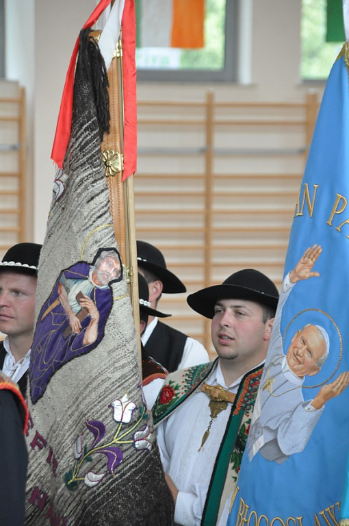 Poświęcenie sztandaru Związku Podhalan Oddział Miętustwo