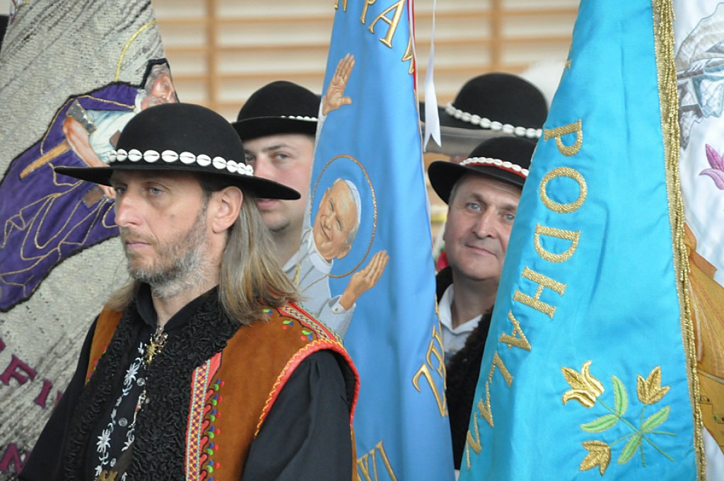 Poświęcenie sztandaru Związku Podhalan Oddział Miętustwo