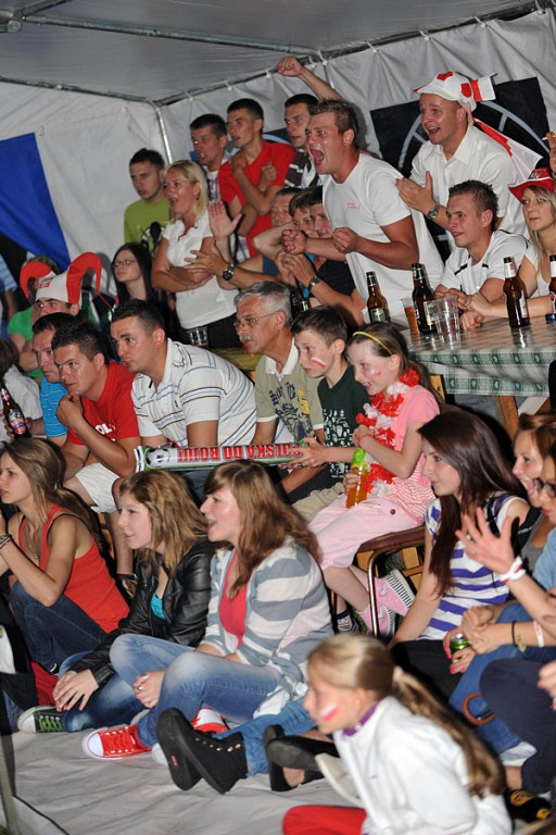 Strefa kibica w Maniowach