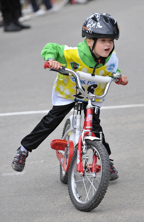 Wyścig rowerowy w Małem Cichem