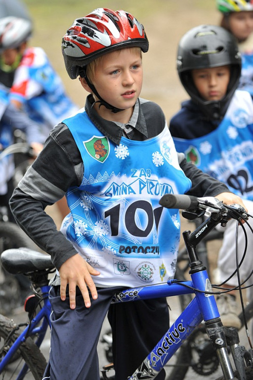 Wyścig rowerowy w Małem Cichem