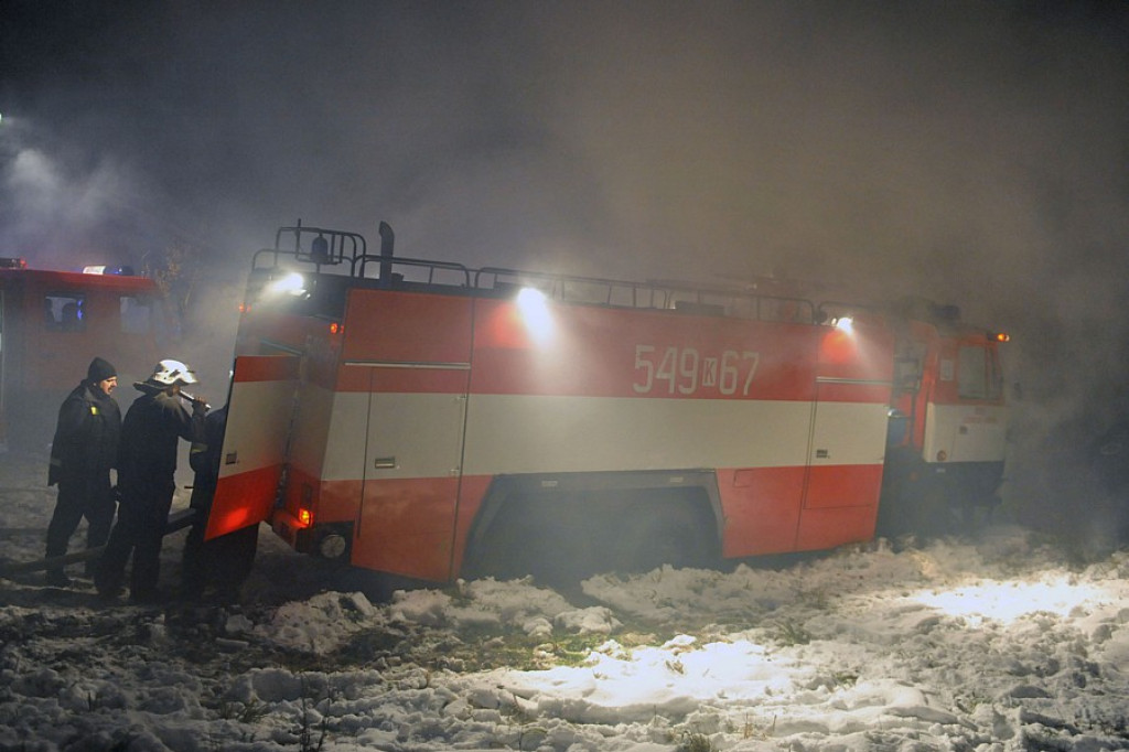 Pożar na granicy Leśnicy i Gronia