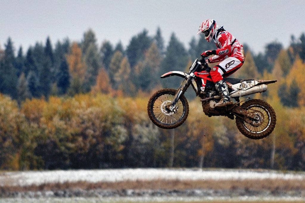 Zawody motocrossowe w Krośnicy