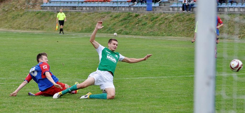 Piłka nożna: Jesienne zmagania piłkarskie