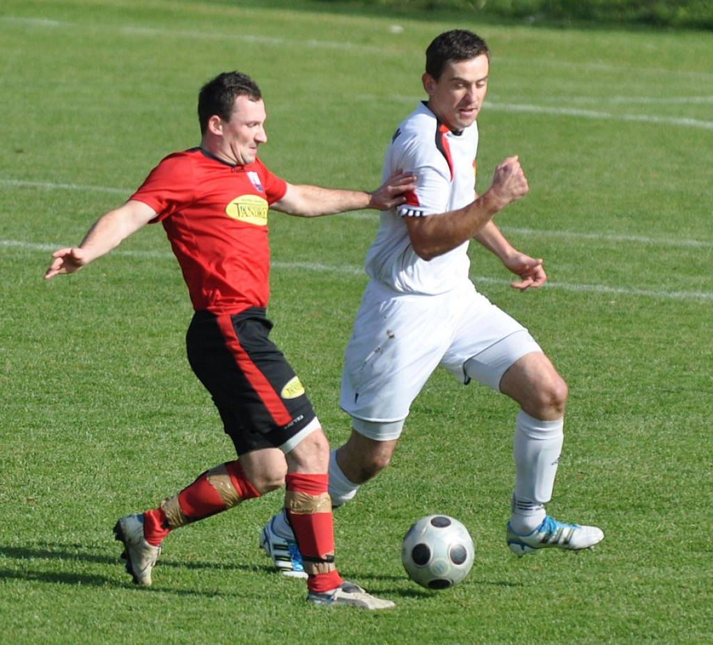 Piłka nożna: Jesienne zmagania piłkarskie