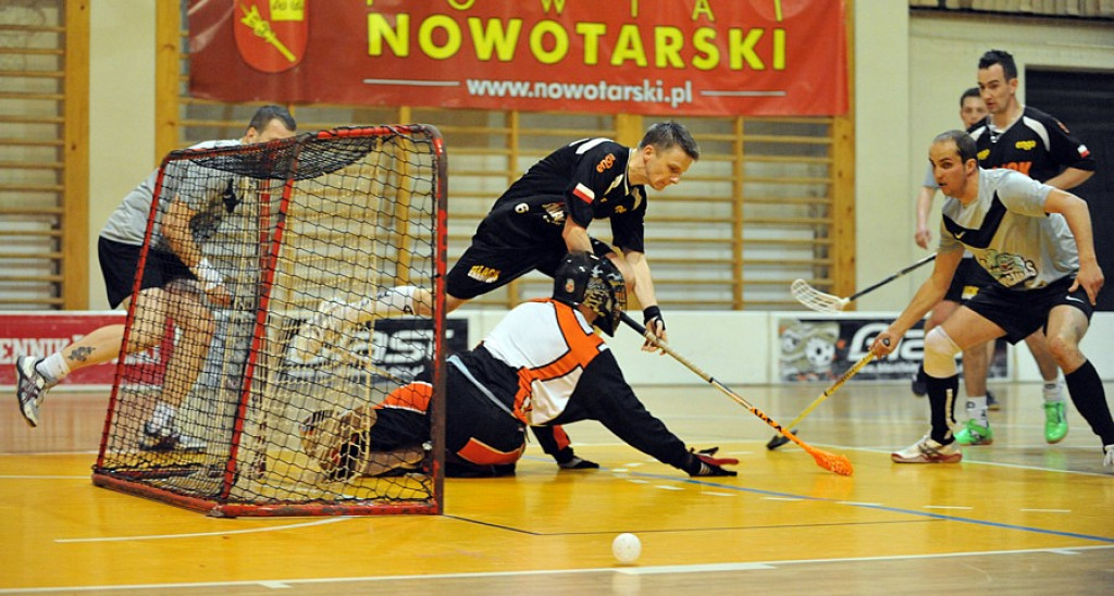 Black Shadows w mistrzowskiej koronie