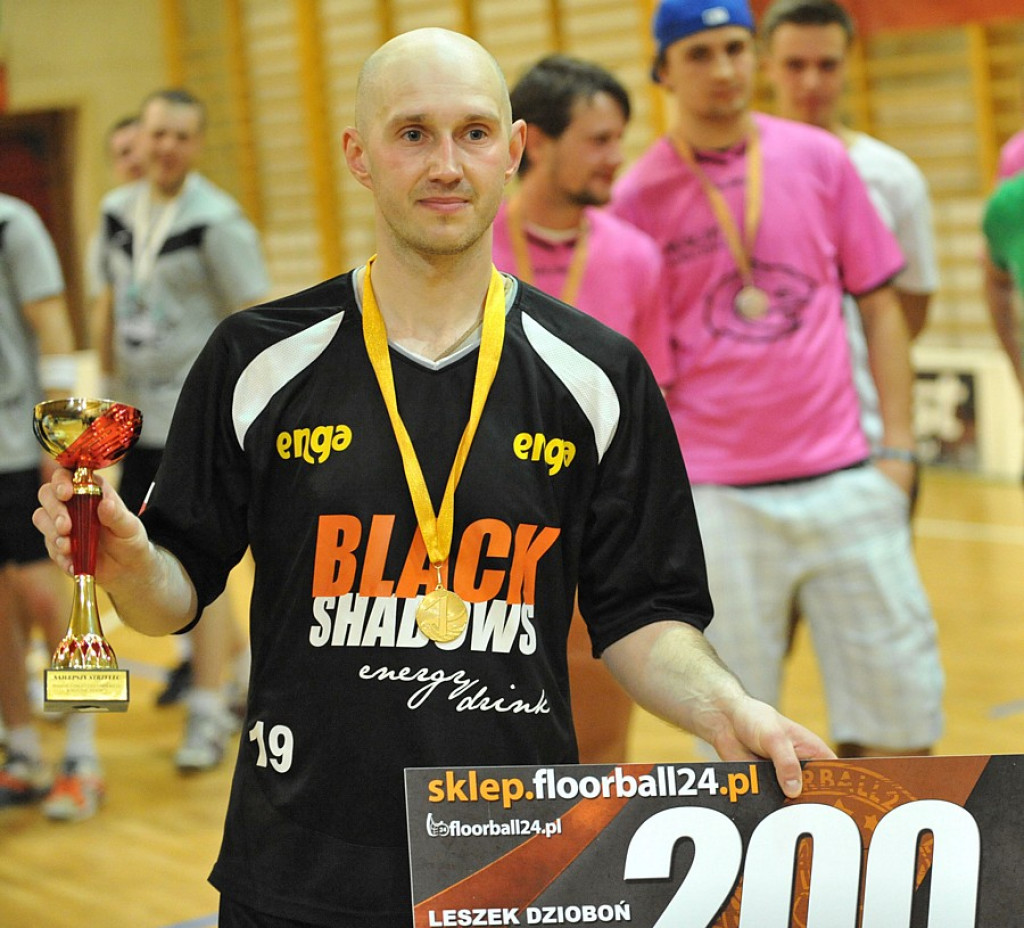 Black Shadows w mistrzowskiej koronie