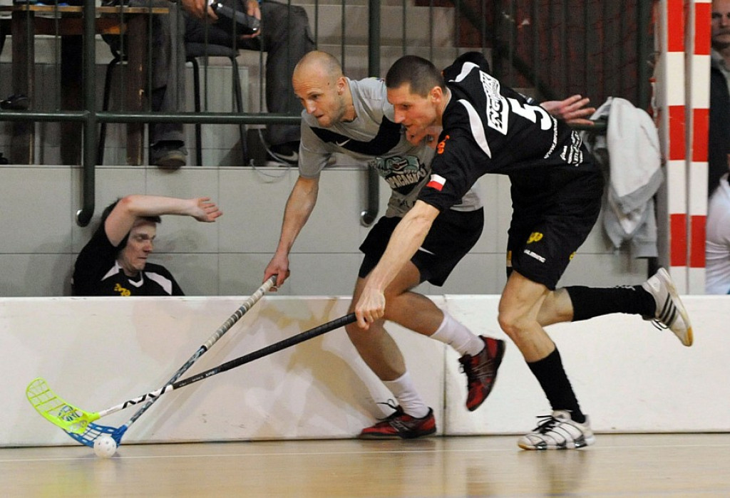 Black Shadows w mistrzowskiej koronie