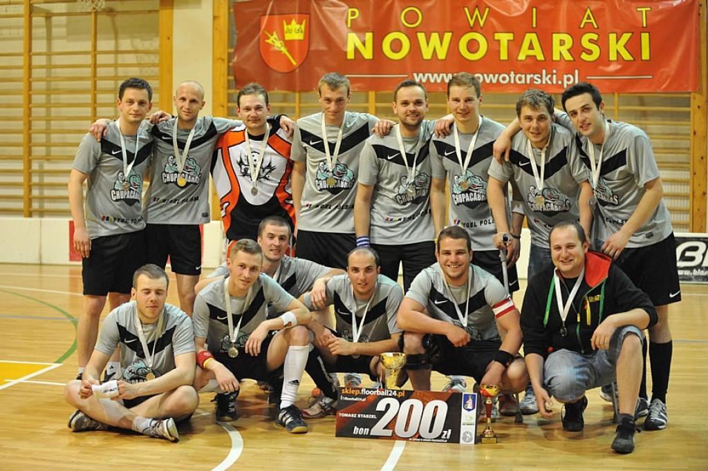Black Shadows w mistrzowskiej koronie