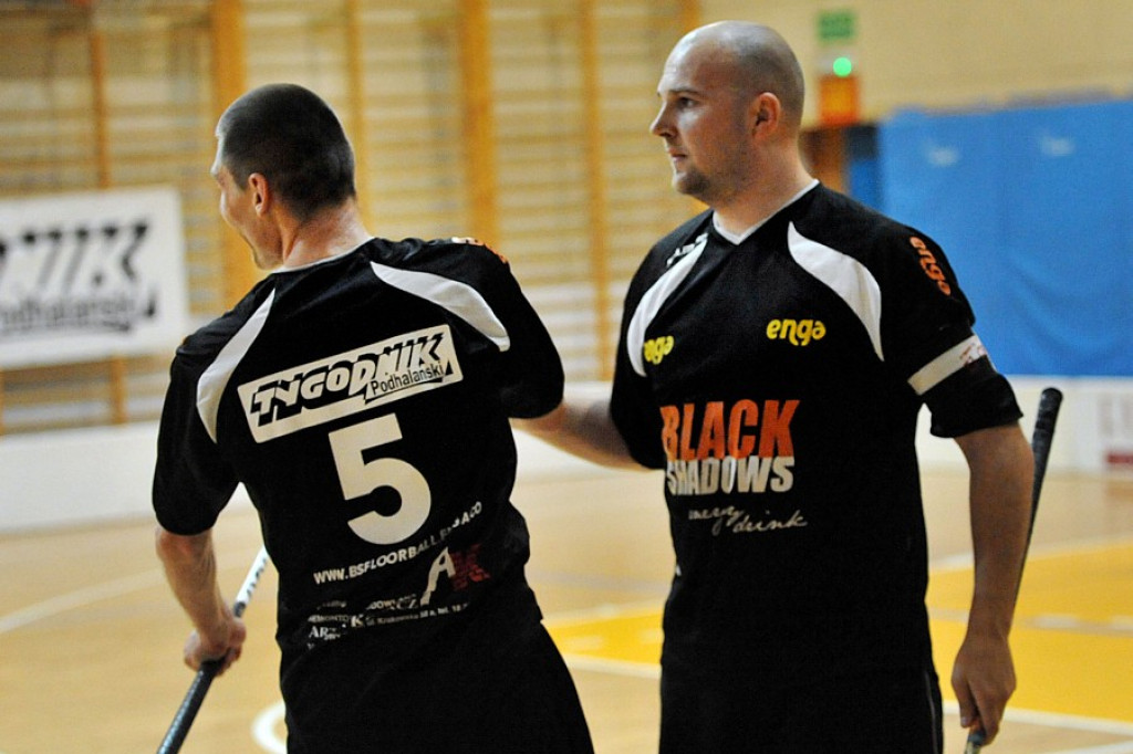 Black Shadows w mistrzowskiej koronie