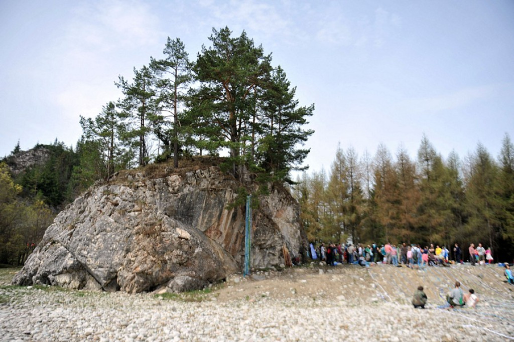 Ręce i koparki precz od rzeki Białki