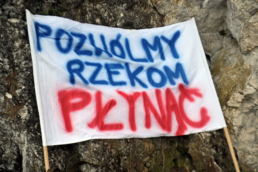 Ręce i koparki precz od rzeki Białki