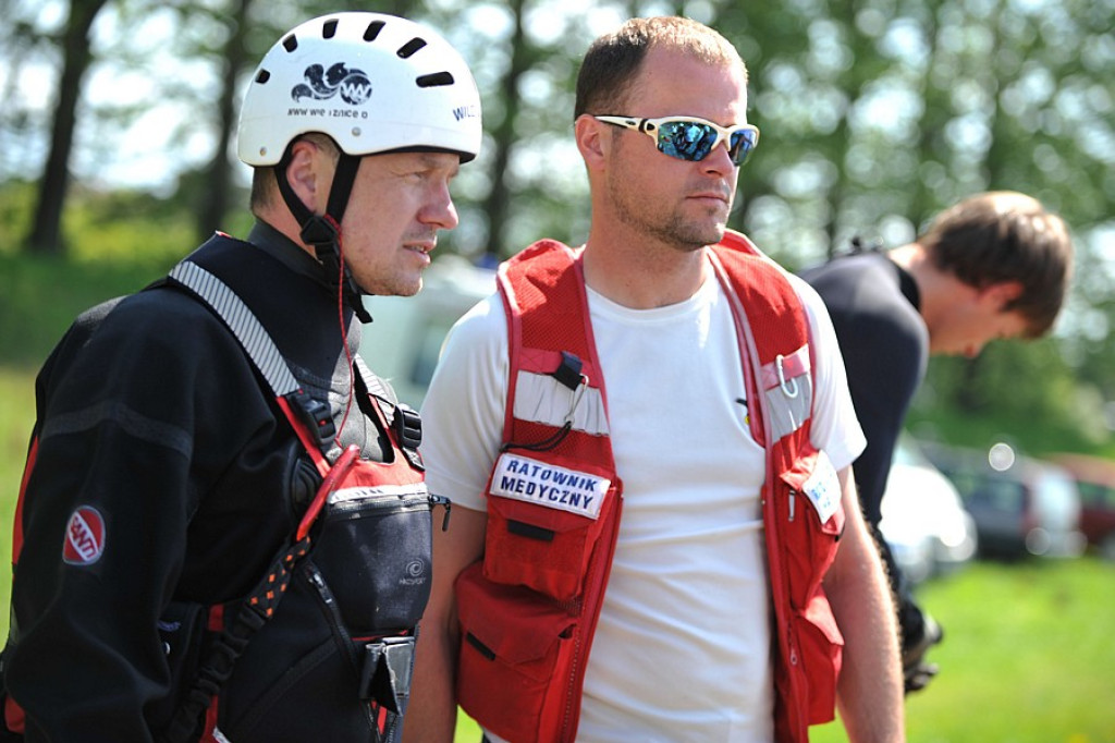 Akcja ratunkowa nad Dunajcem. Śmigłowiec TOPR ratuje topielca