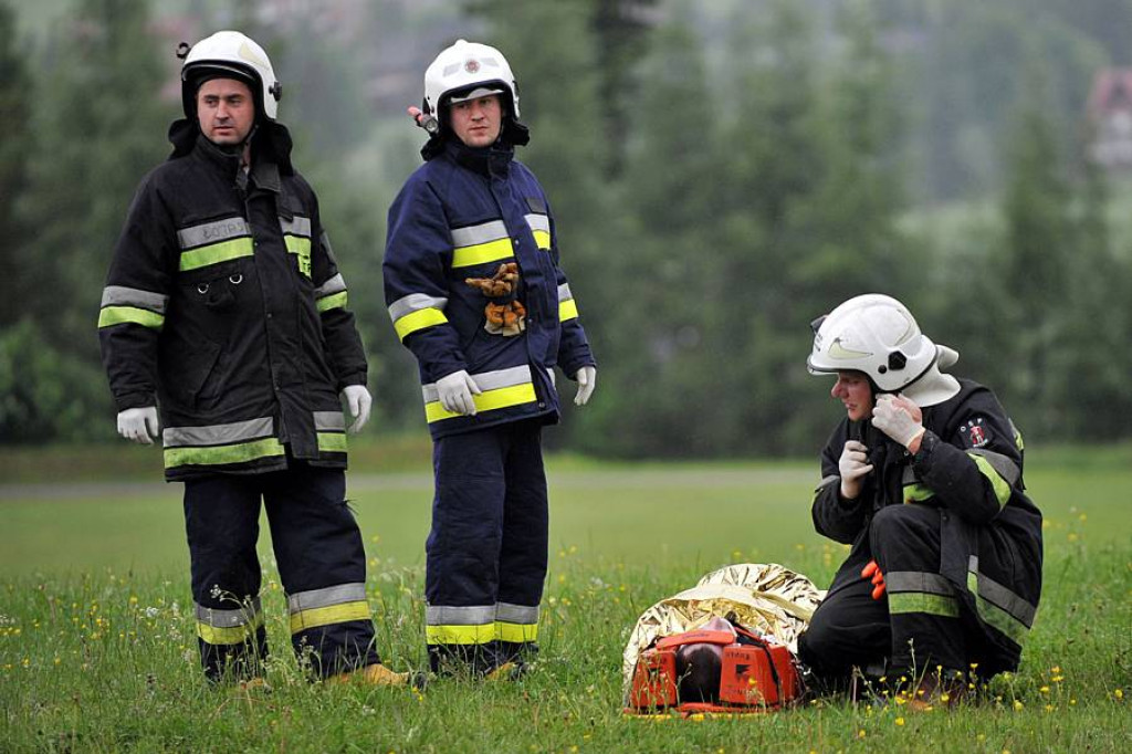 Zderzenie busów w Kirach: 25 osób poszkodowanych. Ofiary śmiertelne