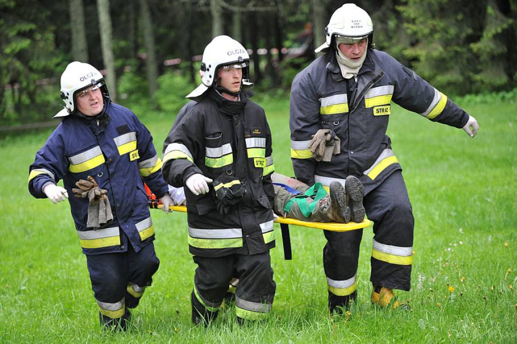 Zderzenie busów w Kirach: 25 osób poszkodowanych. Ofiary śmiertelne