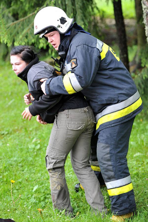 Zderzenie busów w Kirach: 25 osób poszkodowanych. Ofiary śmiertelne