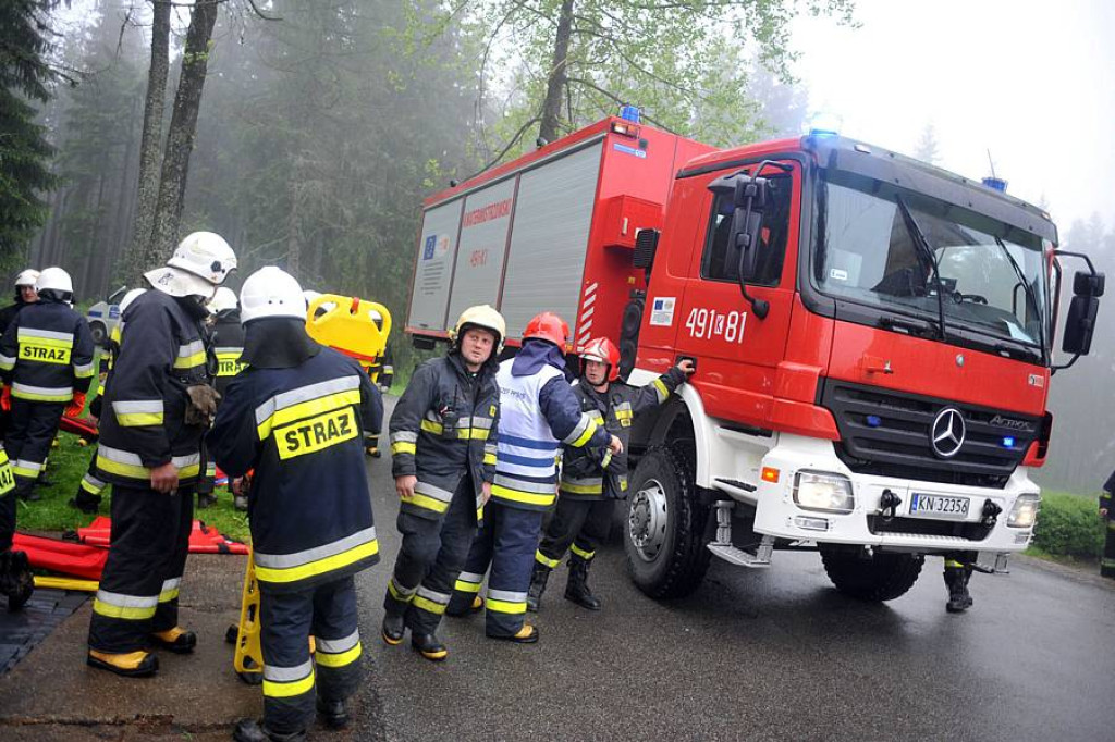 Zderzenie busów w Kirach: 25 osób poszkodowanych. Ofiary śmiertelne