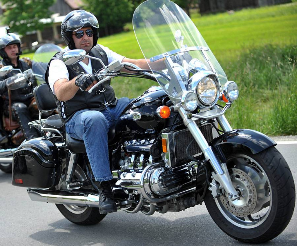 „Pasja i wiara”: Zlot Motocyklowy w Cichem-Miętustwie