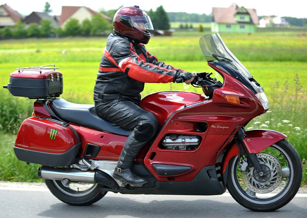 „Pasja i wiara”: Zlot Motocyklowy w Cichem-Miętustwie